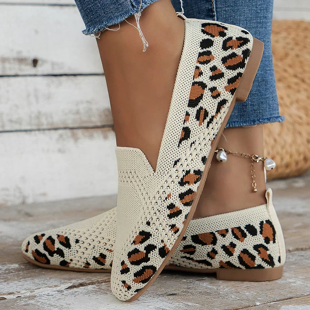 Grace | Women's Vintage-Inspired Everyday Shoes product photo 8