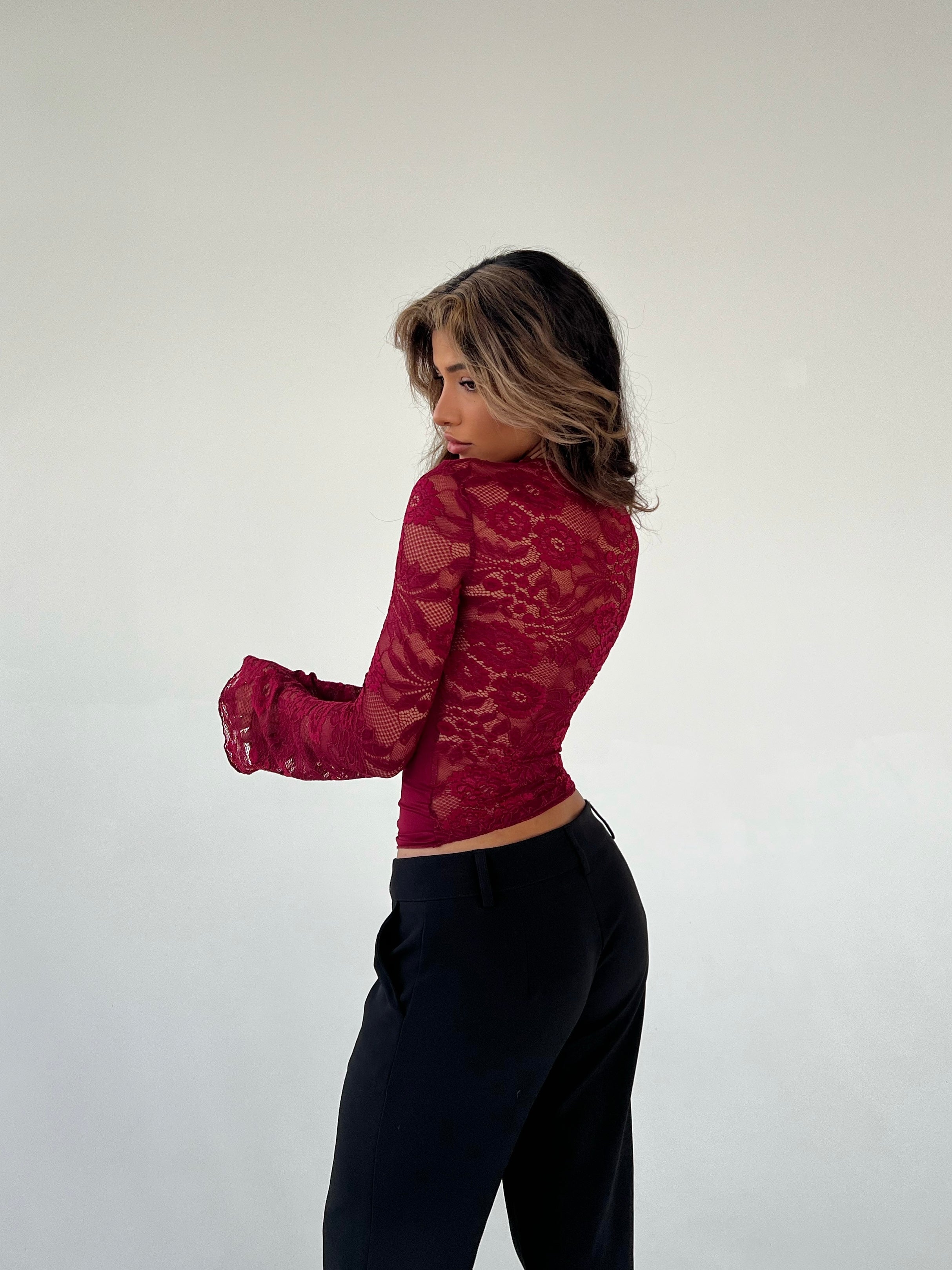 Elowen | Lace Long Sleeve Top