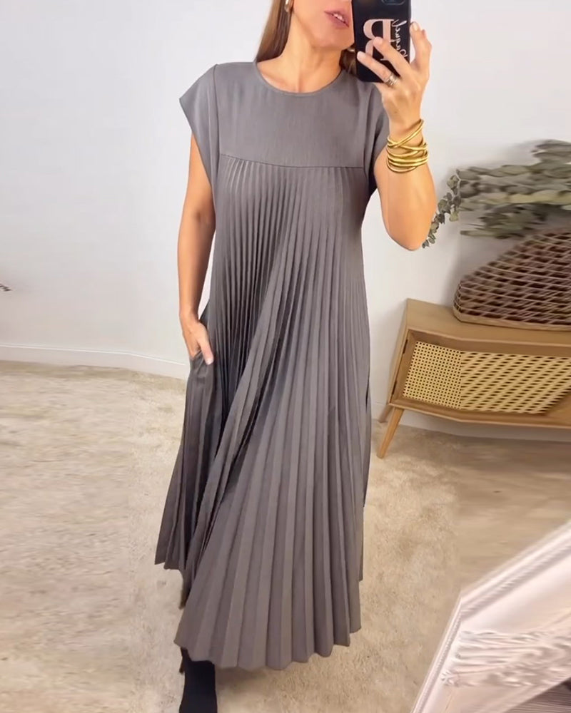 Women's Flowy Pleated Maxi Dress