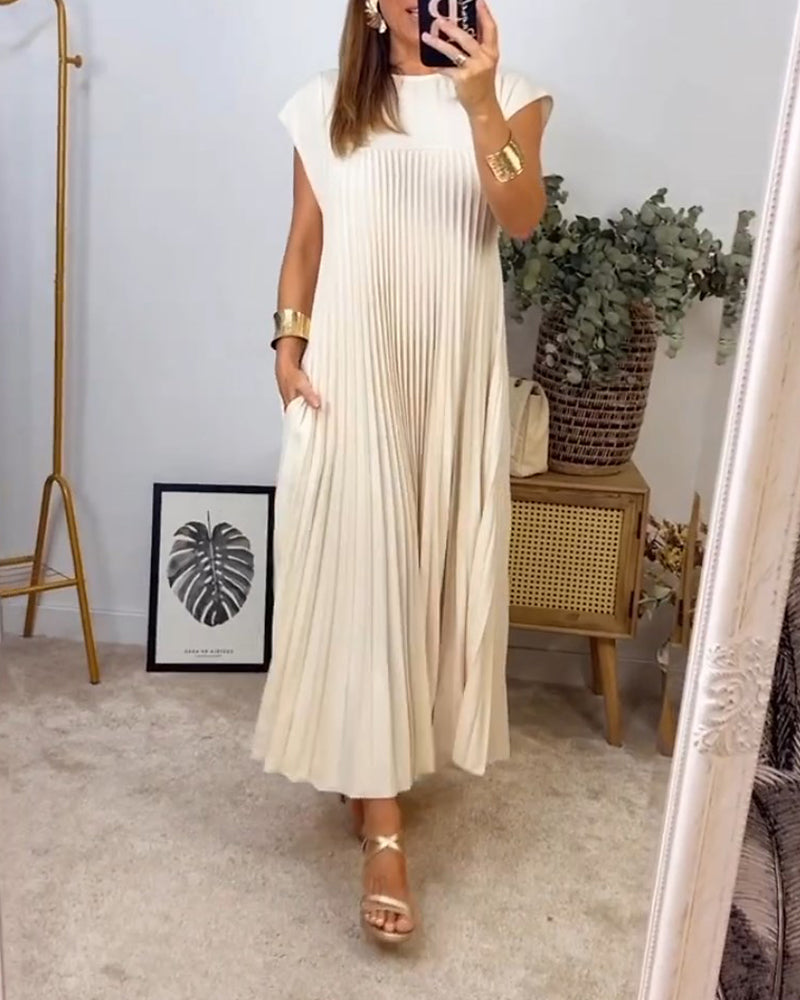 Women's Flowy Pleated Maxi Dress
