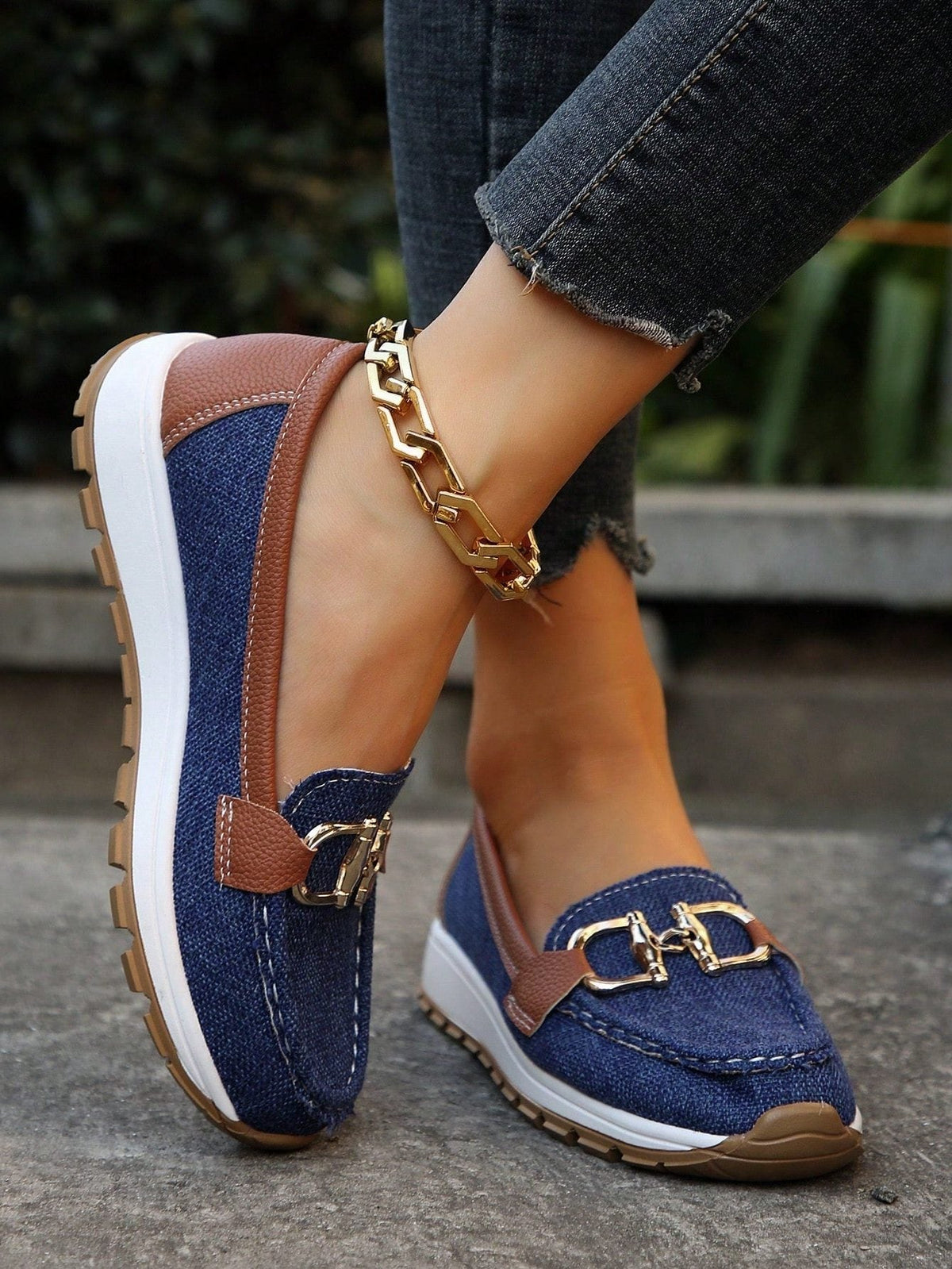 Women’s Chunky Slip-On Loafers with Metal Hardware, source view 8