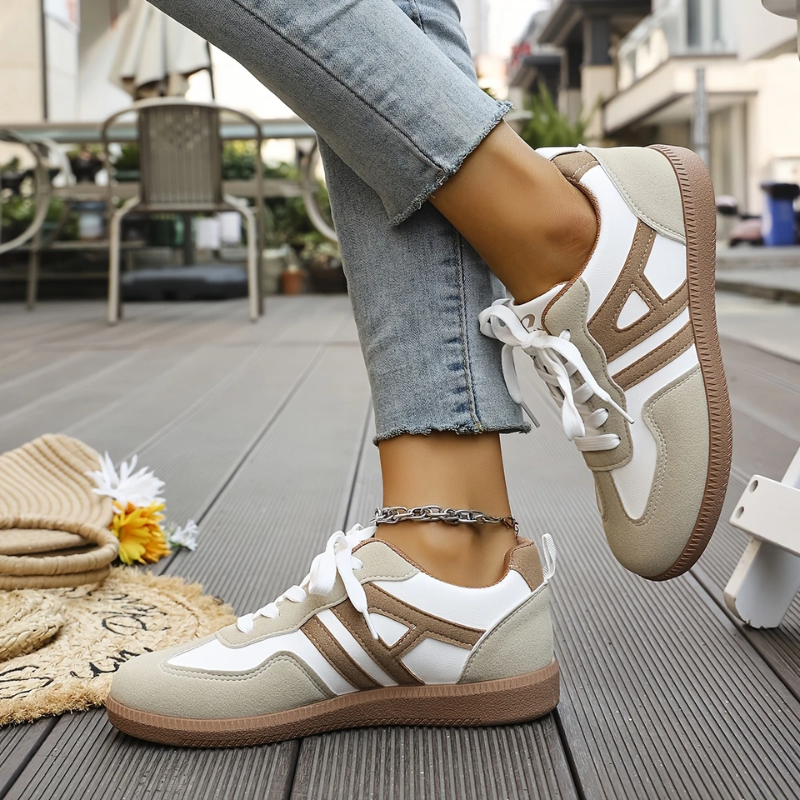 wide-toe sneakers original product photo