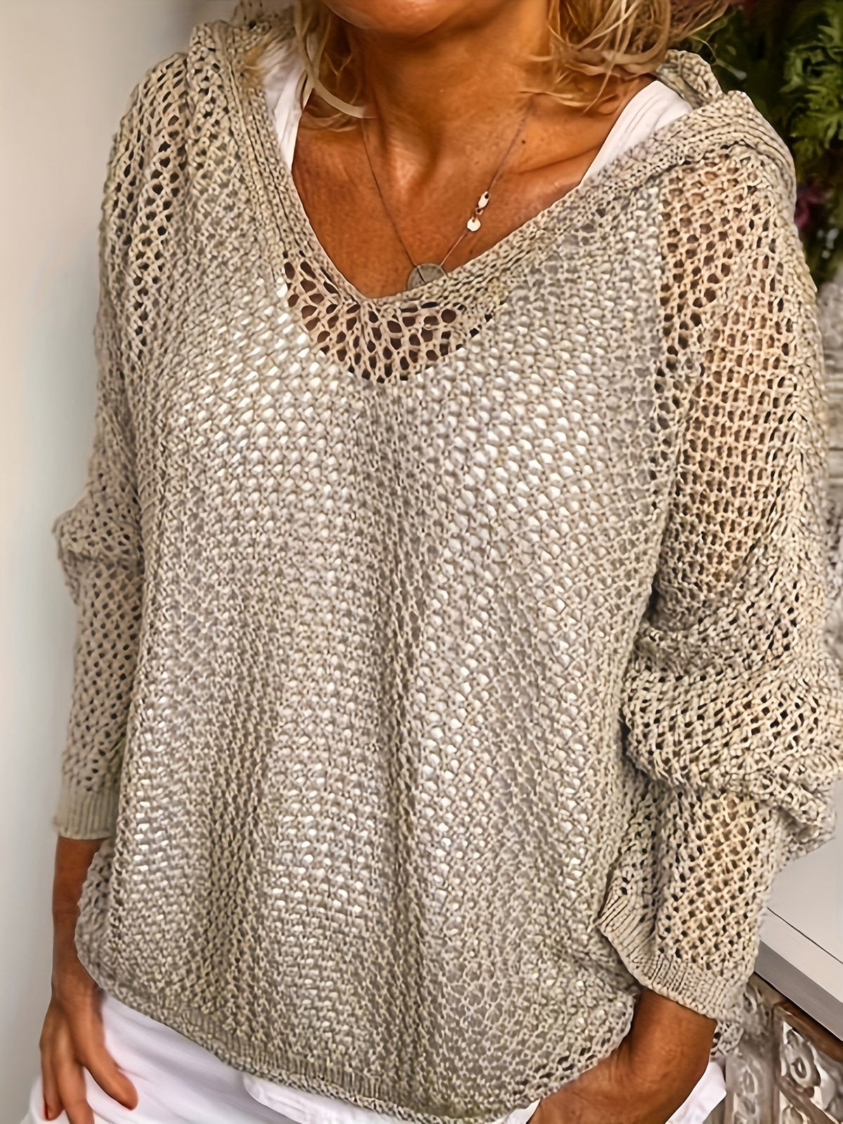 Valentina hooded sweater lifestyle - Khaki