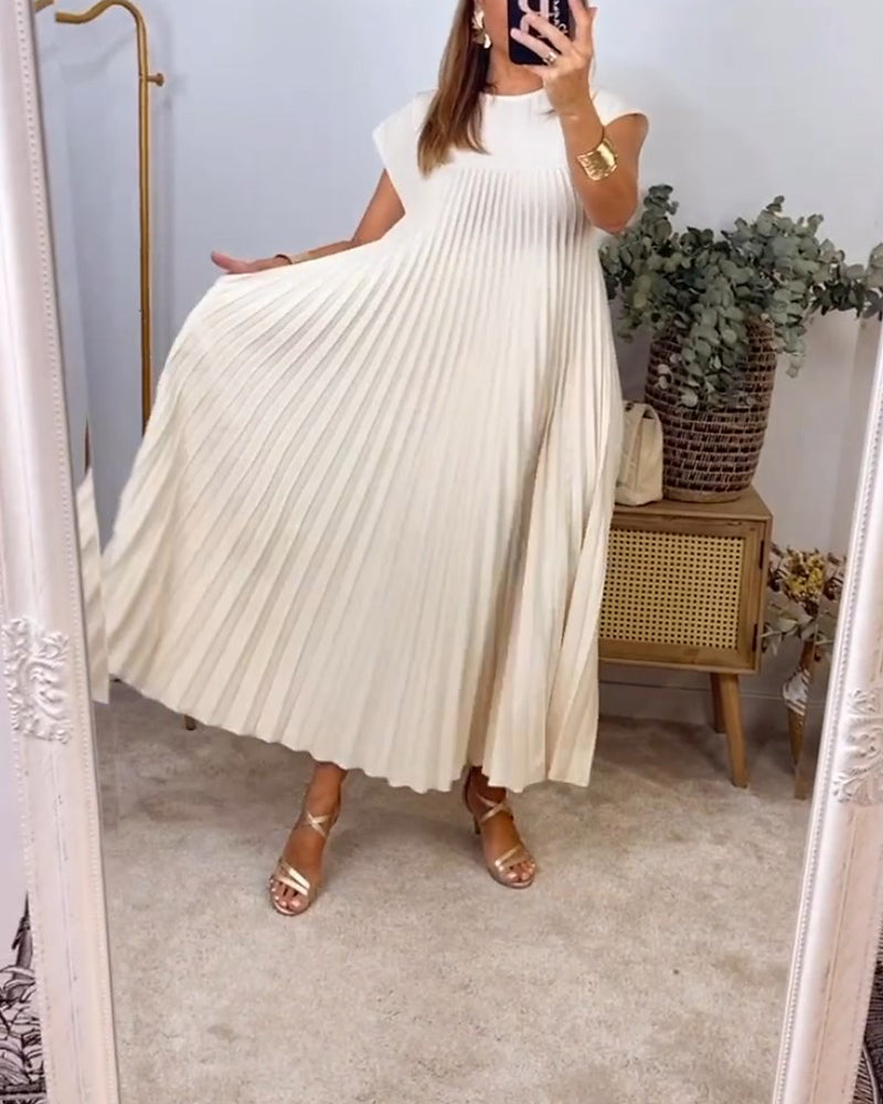 Women's Flowy Pleated Maxi Dress