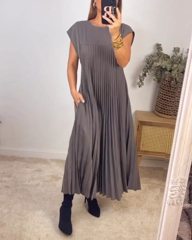 Women's Flowy Pleated Maxi Dress