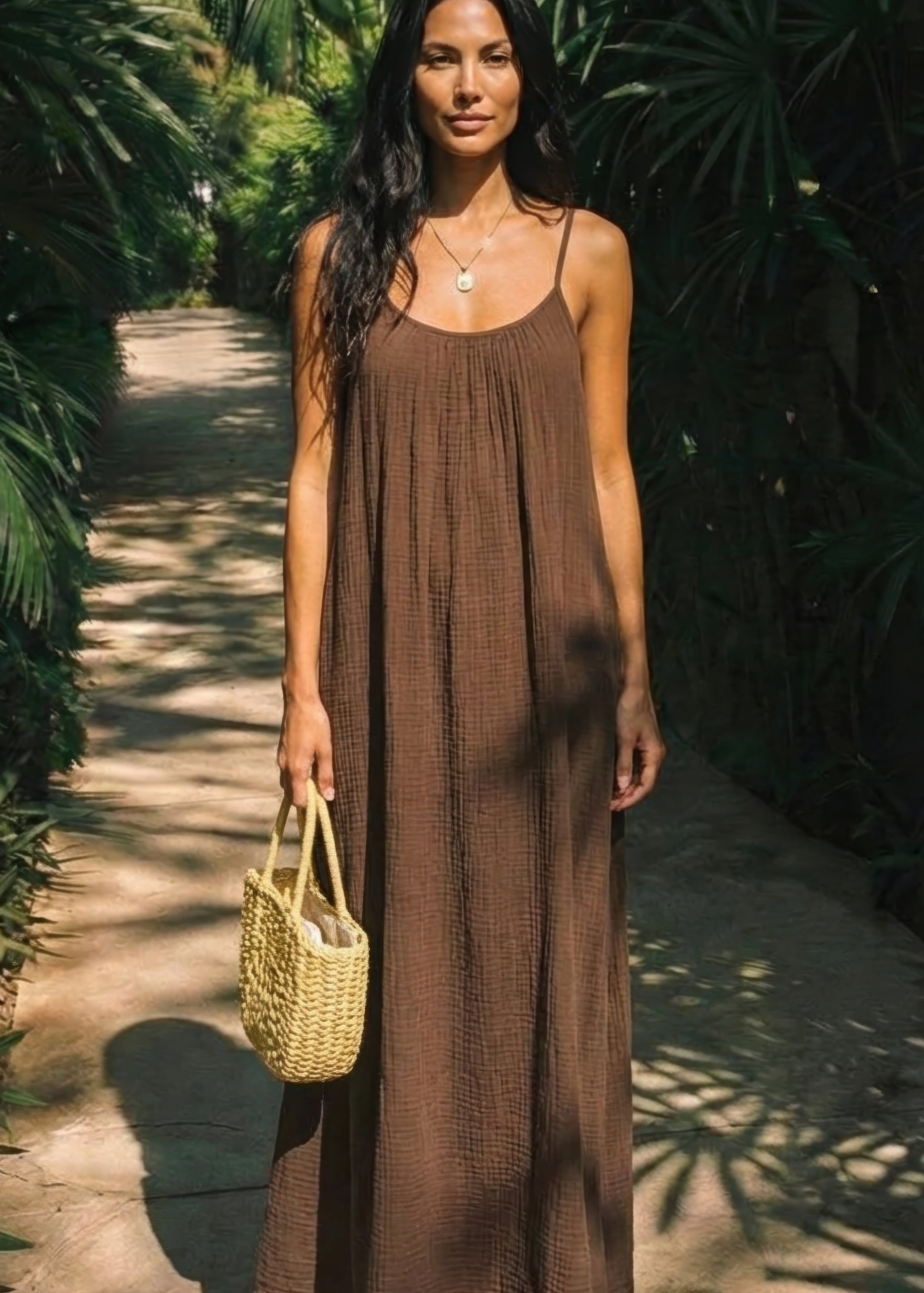 Vivara | Backless Cami Maxi Dress