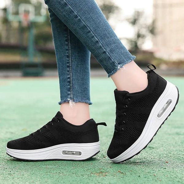 Winona Women's Air-Cushion Everyday Sneakers product view