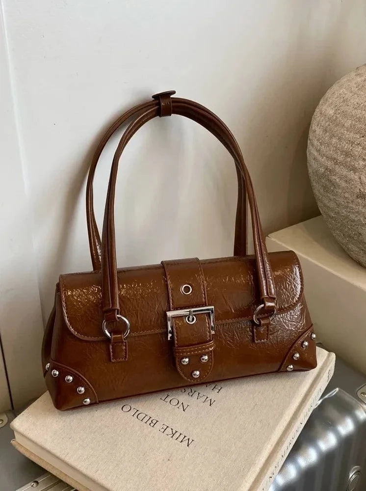 Women’s east-west shoulder bag