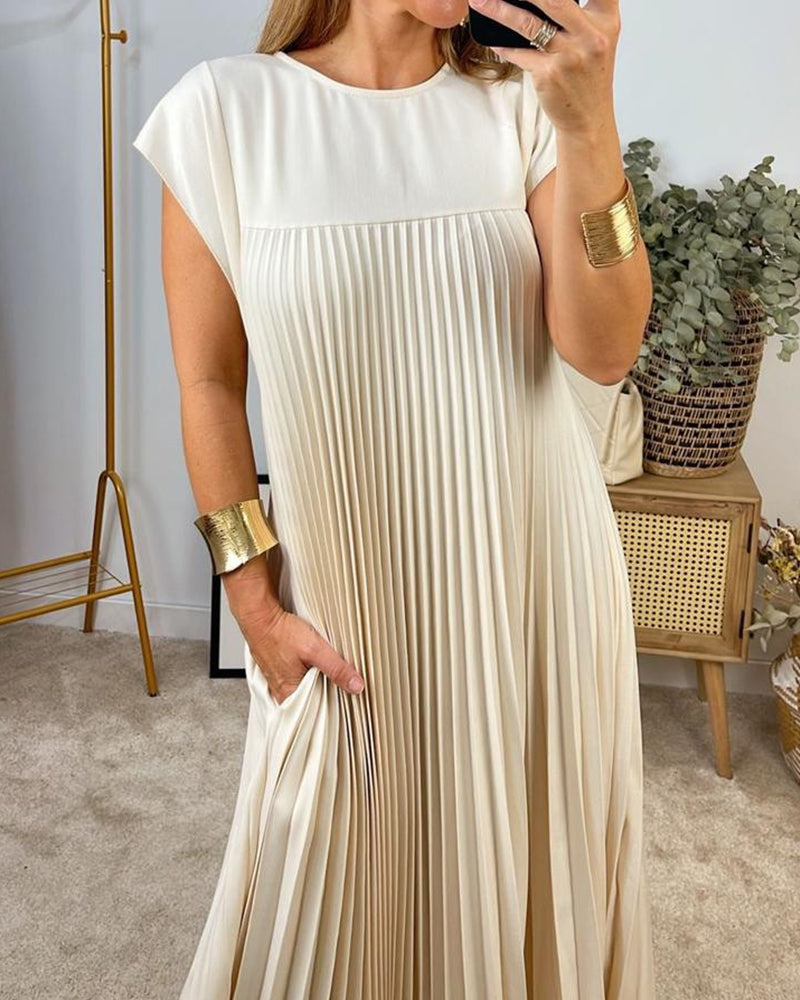 Women's Flowy Pleated Maxi Dress